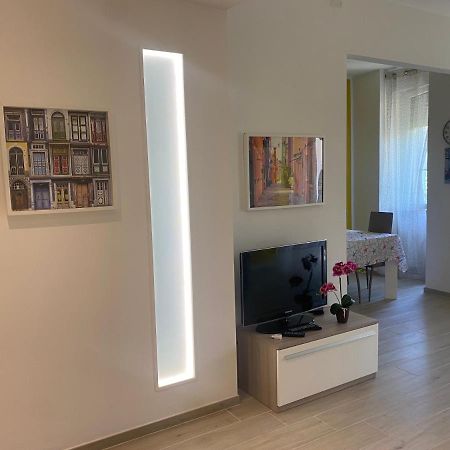 Casa Mare Apartment ลีวอร์โน ภายนอก รูปภาพ
