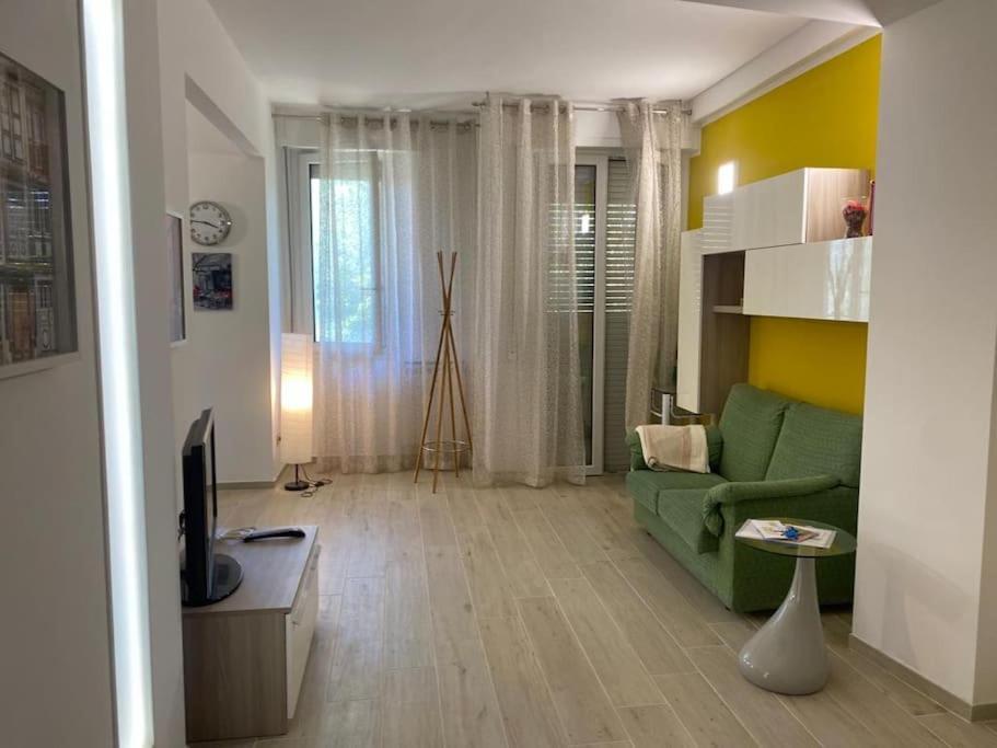 Casa Mare Apartment ลีวอร์โน ภายนอก รูปภาพ